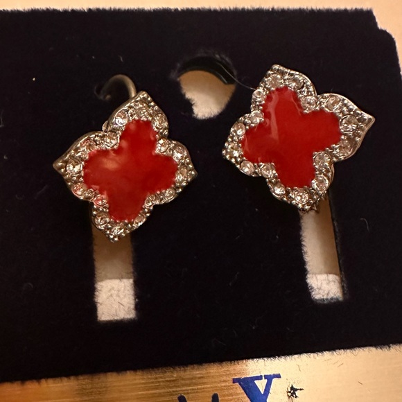 Earrings - Picture 1 of 6